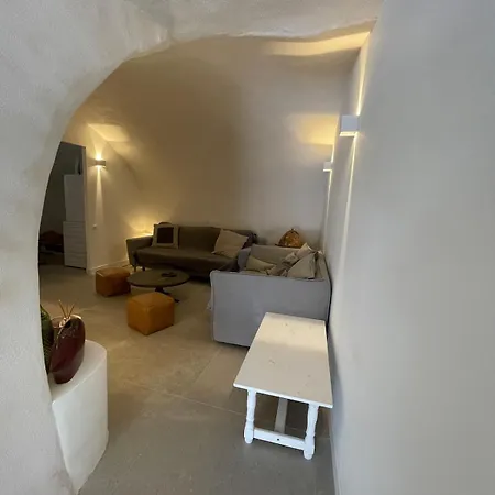 Quiet House, Air Conditioning, 3 Bedrooms, Small Pool