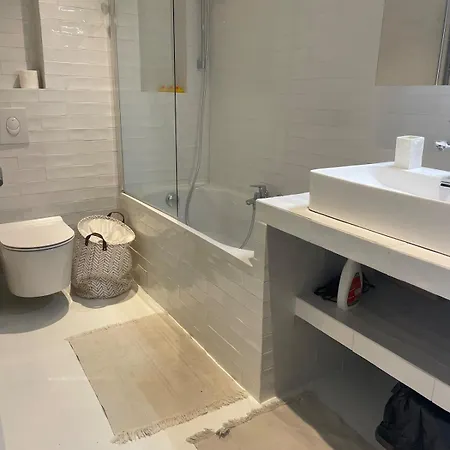Quiet House, Air Conditioning, 3 Bedrooms, Small Pool Hébergement de vacances