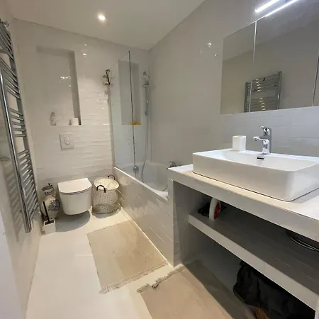 Сasa de vacaciones Quiet House, Air Conditioning, 3 Bedrooms, Small Pool *