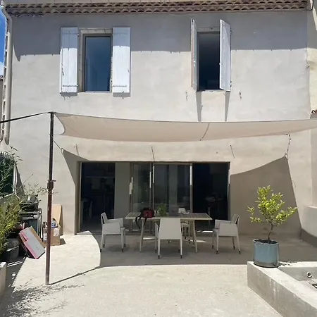 Quiet House, Air Conditioning, 3 Bedrooms, Small Pool
