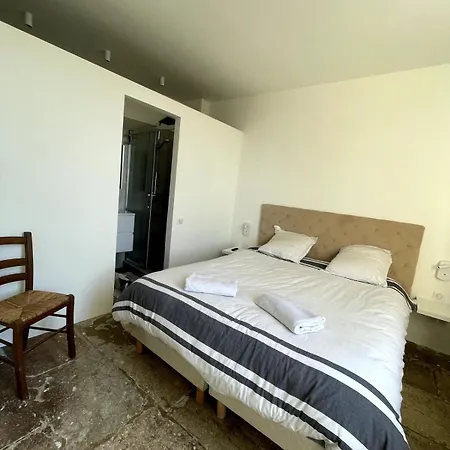 Quiet House, Air Conditioning, 3 Bedrooms, Small Pool